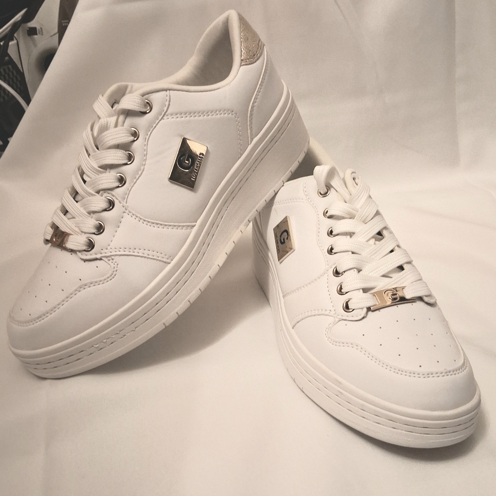 G by GUESS White and Gold Low Top Sneakers Women's Size 9 - Picture 8 of 12